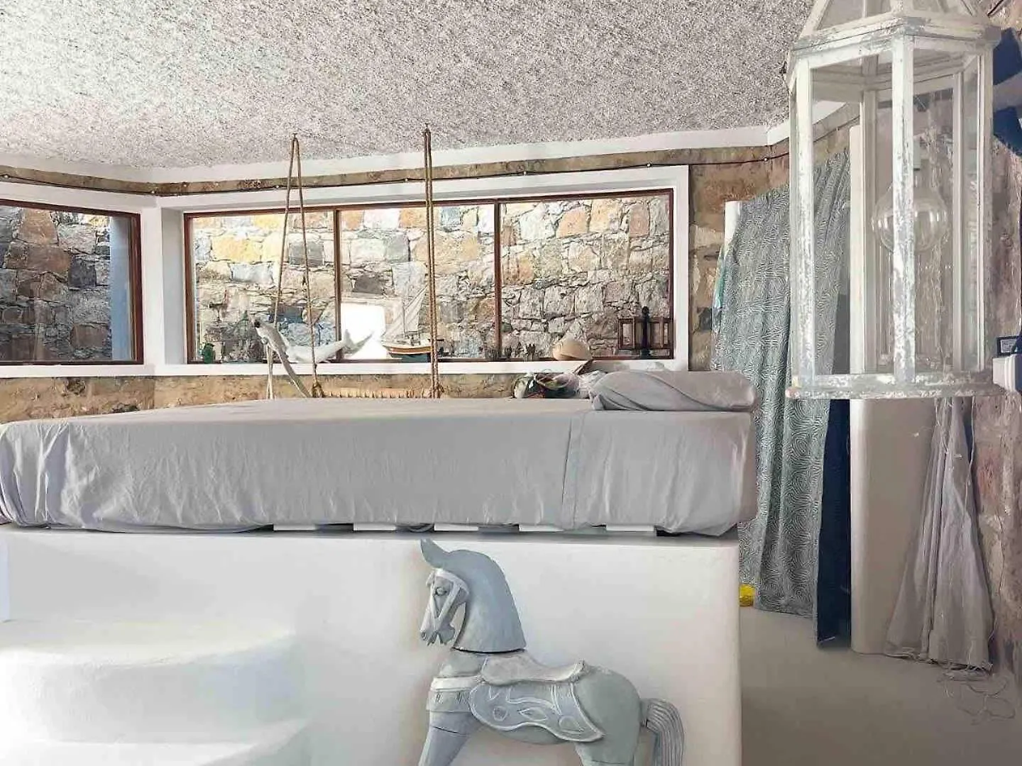 Suite And Pool, Praia Estoril, 살 레이 게스트하우스