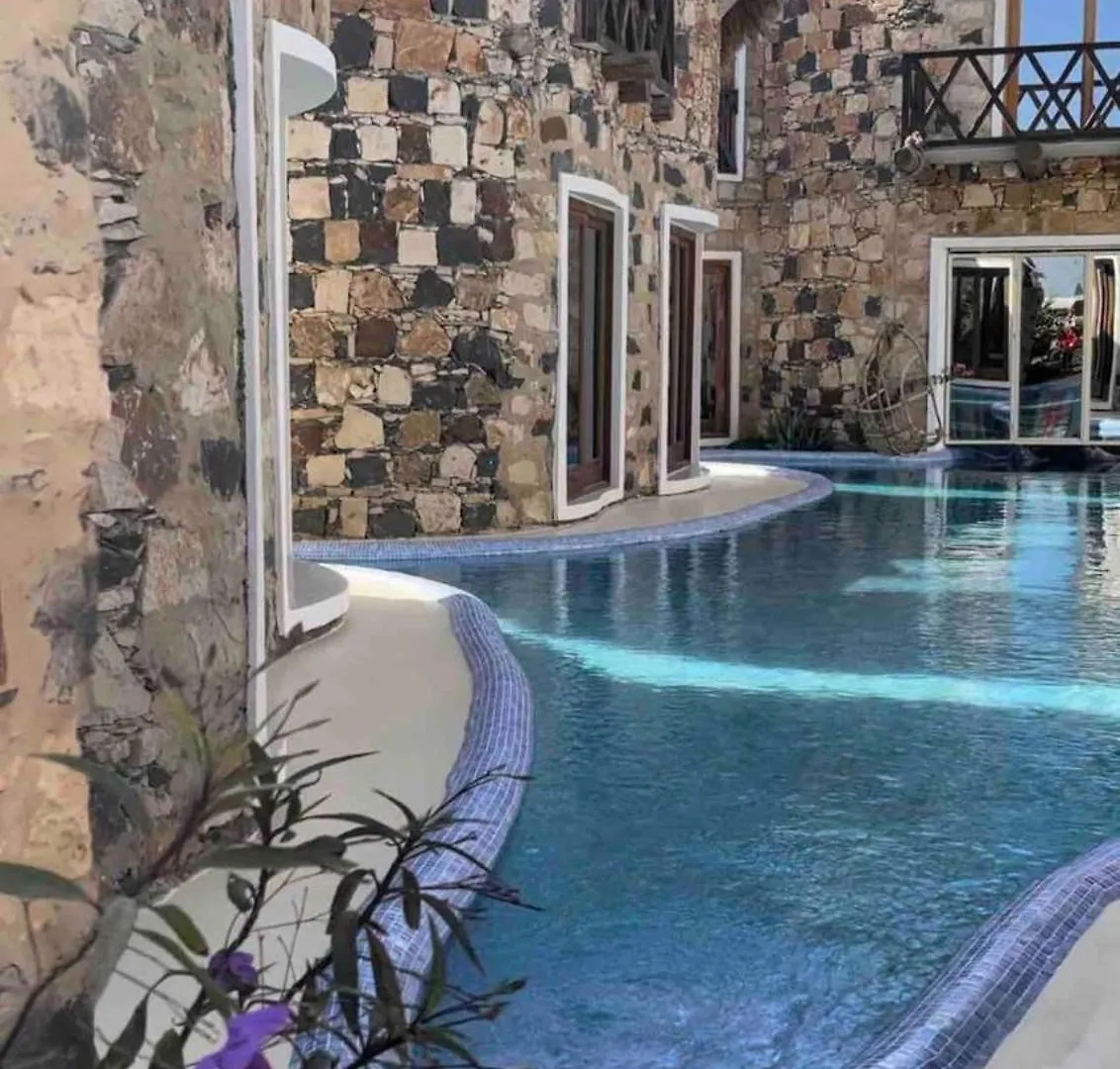 Suite And Pool, Praia Estoril, סאל ריי בית הארחה