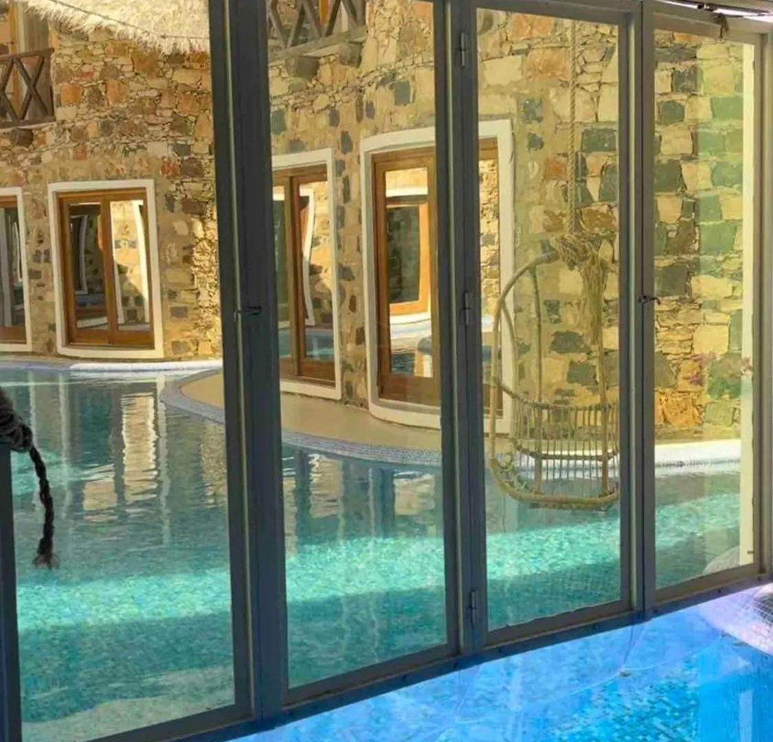 בית הארחה Suite And Pool, Praia Estoril, סאל ריי